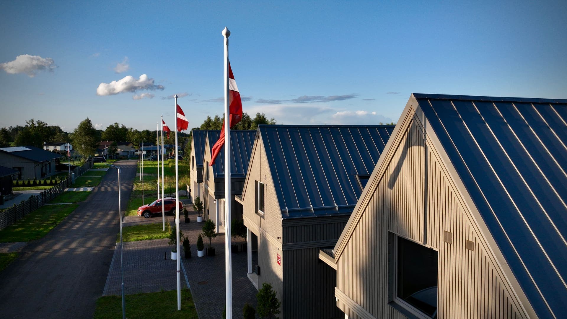 Pirmās ielas jau apdzīvotas